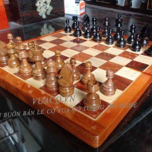 Bàn cờ vua gỗ thi đấu quốc tế