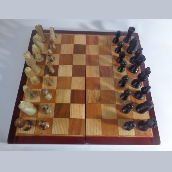 bàn cờ vua gỗ